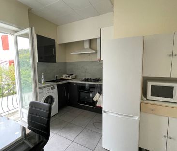 Location Appartement 1 pièce 33m² - Photo 3