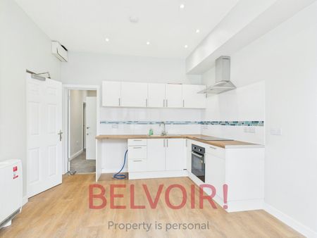 Flat to rent on - Photo 3