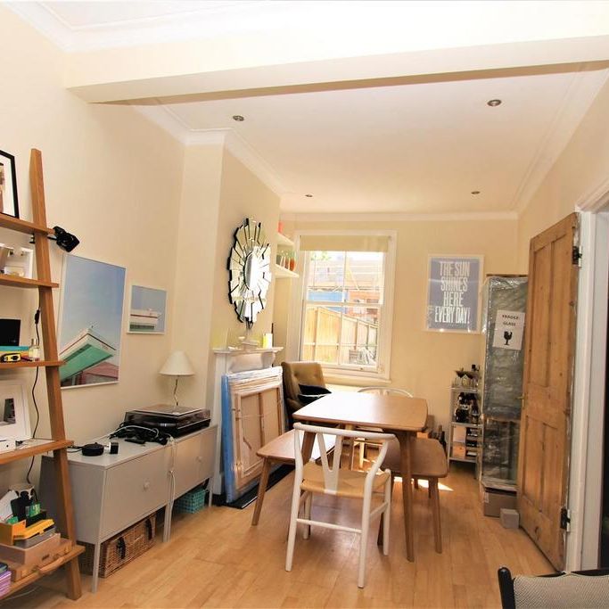 3 bedroom terraced house to rent - Photo 1