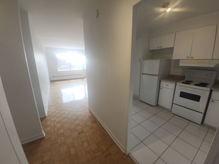 2300 Rue Saint Mathieu, #1608 - Photo 4