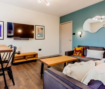 5 Bedrooms - Photo 1