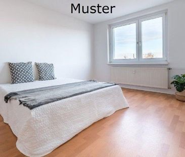 Erstbezug nach Sanierung: zentral gelegene 2-Zimmer-Wohnung mit Bal... - Photo 1