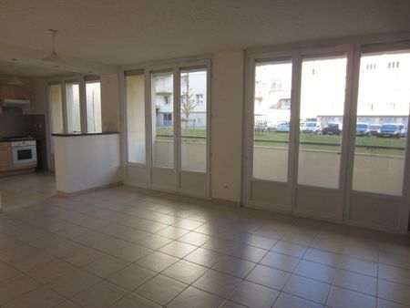 Location Appartement 3 pièces 66m² CHAMBERY 73000 - Photo 3