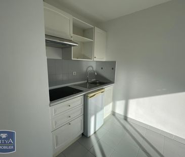 Location Appartement 1 pièce 27m² BEAUSOLEIL 06240 - Photo 5