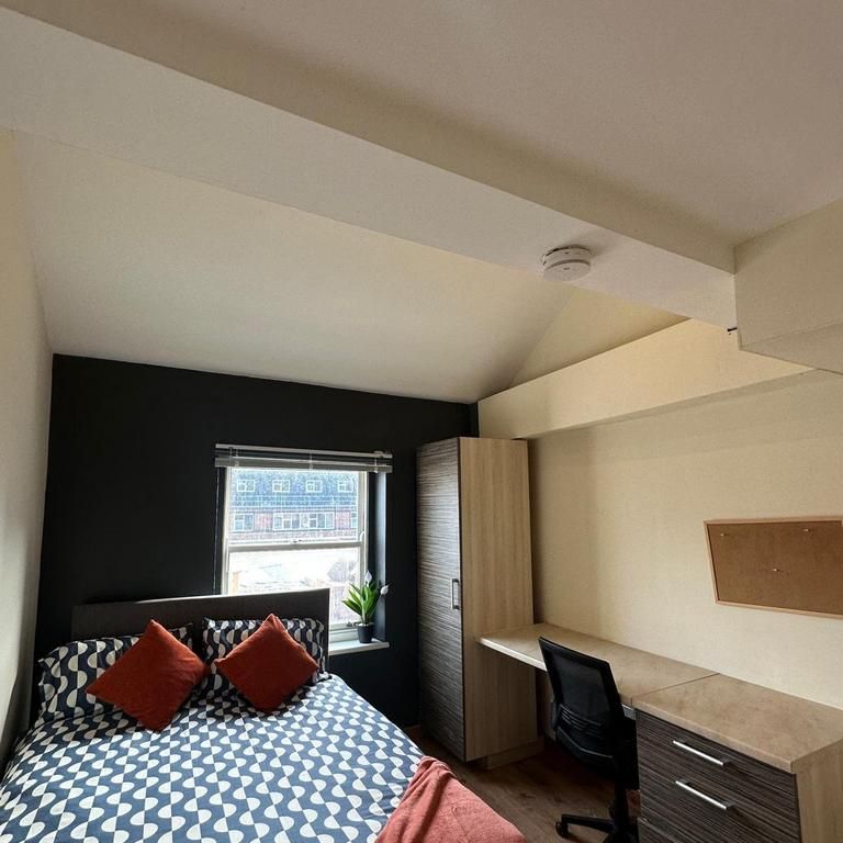 5 bedroom apartment to rent - Photo 1