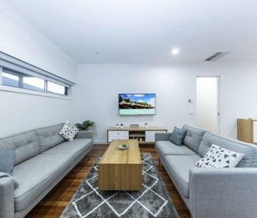 Elegance in Lalor! - Photo 2