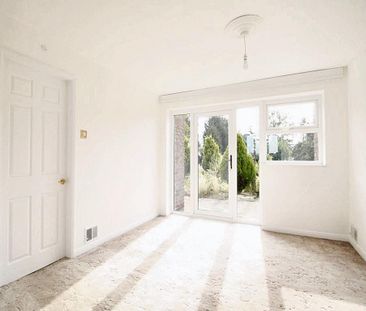 4 bedroom detached house to rent - Photo 3