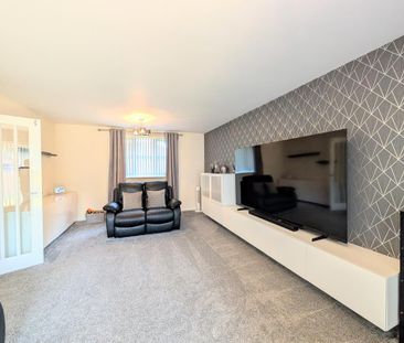 4 bedroom detached house to rent - Photo 2