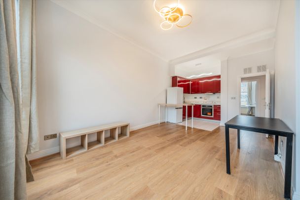 Courtfield Road, South Kensington, SW7, London - Photo 1