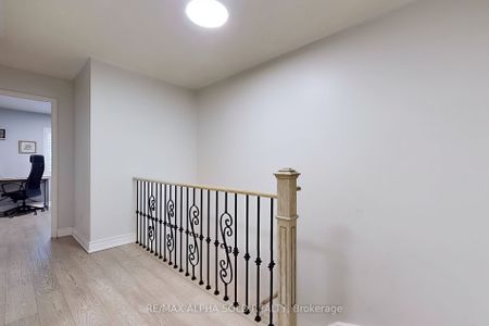 Townhouse For Lease | E8073906 - Photo 2