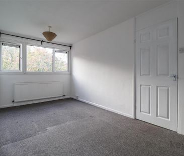 3 bedroom penthouse to rent - Photo 4