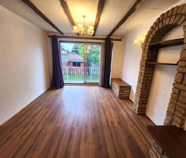 3 bedroom detached house to rent - Photo 4