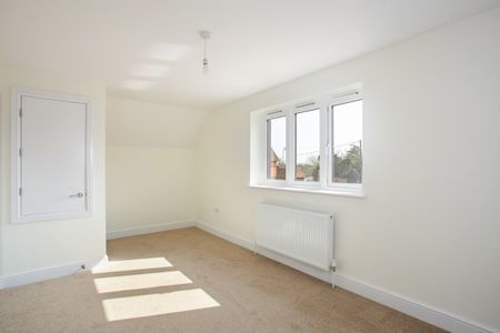 2 bedroom semi-detached house to rent - Photo 5