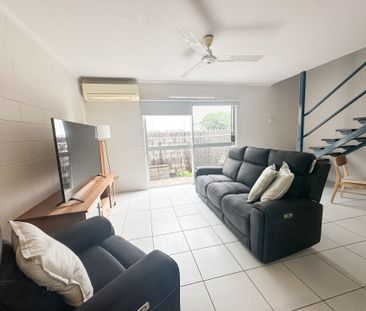 2/76 Paxton Street, North Ward - Photo 4