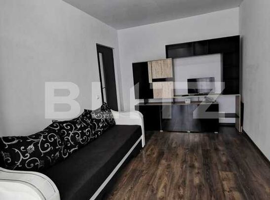 Apartament o camera, 36 mp, zona Porii - Fotografie 1