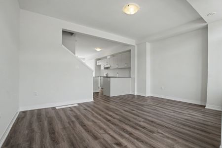 For Lease - 155 Equestrian Way Unit# 33, Cambridge, Ontario - Photo 2