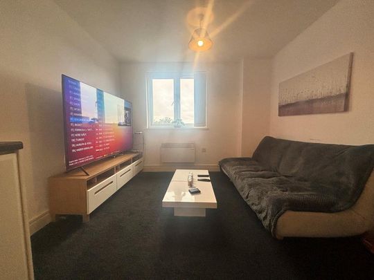 Studio to rent - Photo 1