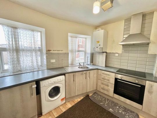 2 bedroom flat to rent - Photo 1