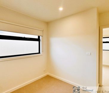 Brand New Modern Townhouse - Photo 3