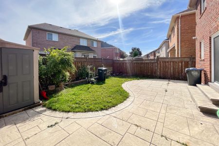 For Lease - 104 Crown Victoria Drive, Brampton, Ontario - Photo 2