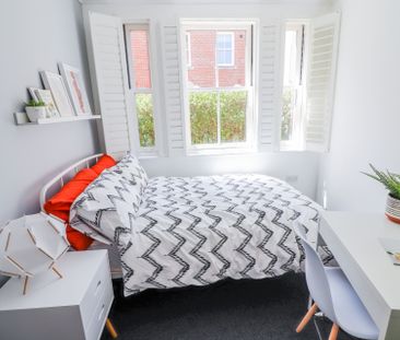 Walking Distance to Town Lancer - Photo 6