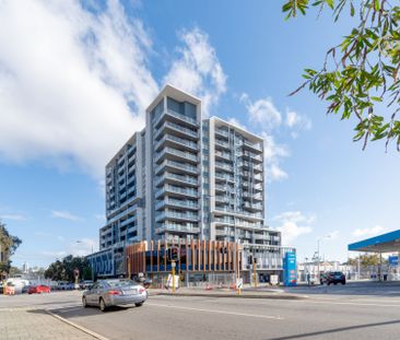 Walk to Local Hotspots in Northbridge @$830 Per Week - Photo 5