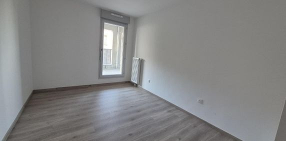 Location Appartement 2 pièces 46m² VILLENEUVE D ASCQ 59650 - Photo 2