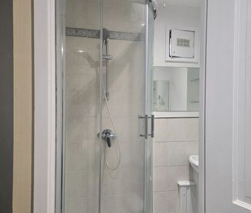 Room in a Shared House, Downderry Road, BR1 - Photo 5