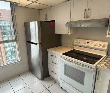For Lease - 155 Hillcrest Avenue Unit# 2216, Mississauga, Ontario - Photo 3