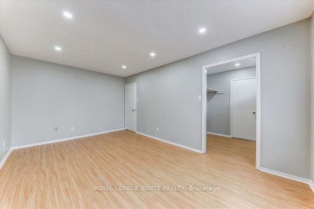 For Lease - 160 Twyn Rivers Drive, Pickering, Ontario - Photo 5