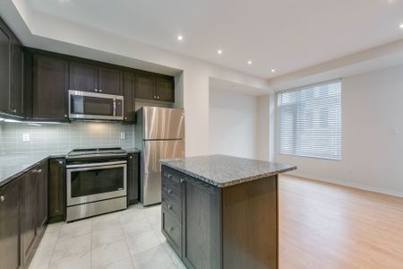 For Lease - 23 Applewood Lane Unit# 79, Toronto, Ontario - Photo 2