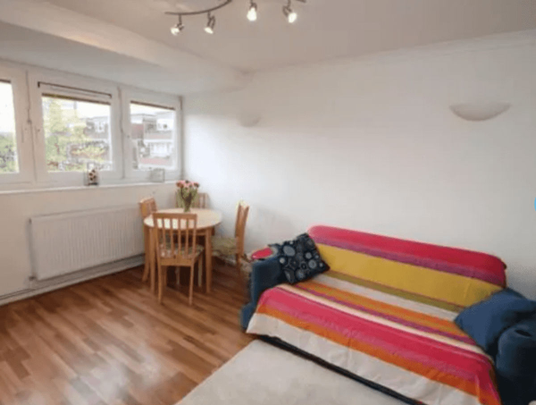 Bullen Street, London, SW11 - Photo 1