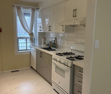 For Lease - 1355 Danforth Avenue Unit# 2/F, Toronto, Ontario - Photo 3
