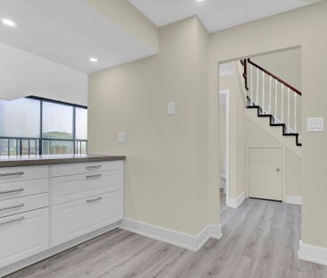 For Lease - 200 Robert Speck Parkway Unit# 5, Mississauga, Ontario - Photo 1