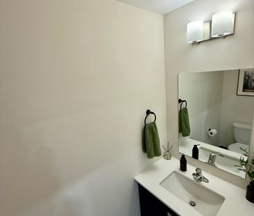 For Lease - 42 Chiffon Street, Vaughan, Ontario - Photo 4