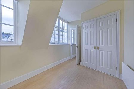 Giltspur Street, London, EC1A - Photo 3