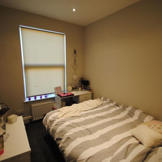 5 bedroom house to rent - Photo 1