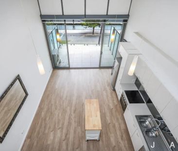 “LIGHT FILLED APARTMENT WITH WATER VIEWS AS FAR AS THE EYE CAN SEE” - Photo 4