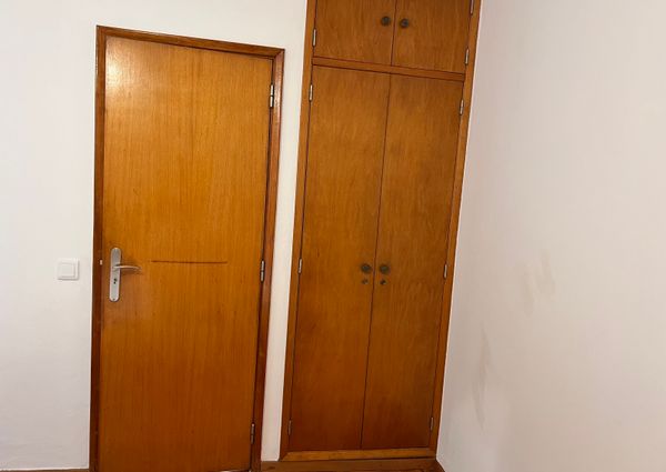 Moradia T2 com Quintal em São Domingos de Rana