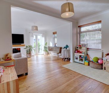 4 bedroom detached house to rent - Photo 5