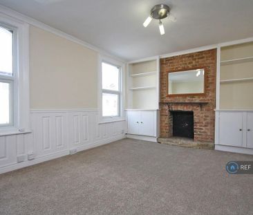 2 bedroom maisonette to rent - Photo 3