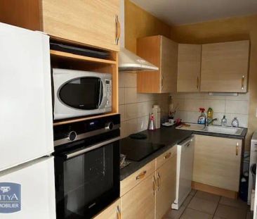 Appartement à louer 4 pièces 79m² - Photo 2