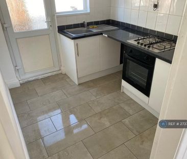 3 bedroom end of terrace house to rent - Photo 6