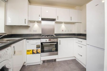 2 bedroom end of terrace house to rent - Photo 5