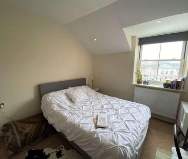 The Moor, Falmouth, TR11 - Photo 5