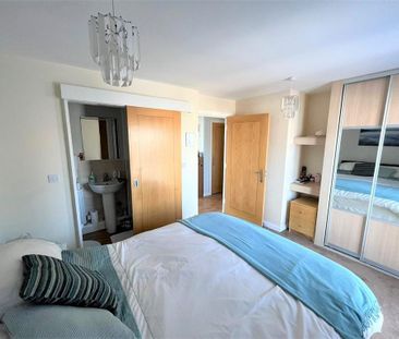 2 bedroom apartment to rent - Photo 4