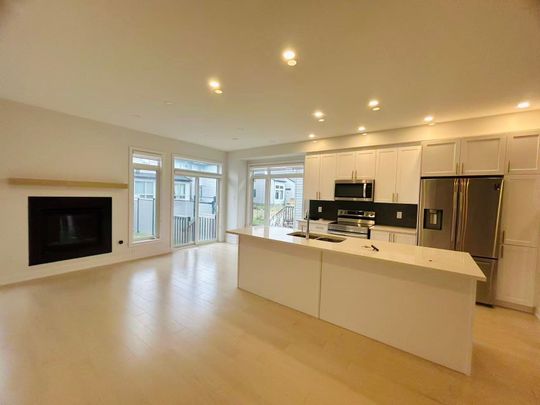 For Lease - 870 Solarium Avenue, Blossom Park - Airport and Area, Ontario - Photo 1