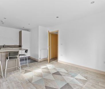 Chequers Avenue, High Wycombe - Photo 3