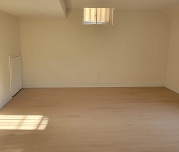 For Lease - 30 Wilson Drive, Bradford West Gwillimbury, Ontario - Photo 3