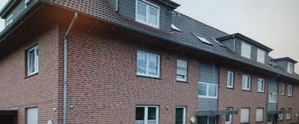 Gepflegte Dachgeschosswohnung 3-4 Zimmer - Photo 1